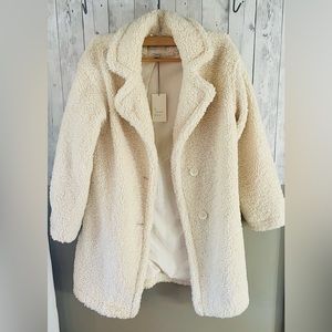 BRAND NEW with tags A New Day OVERSIZED jacket🤍